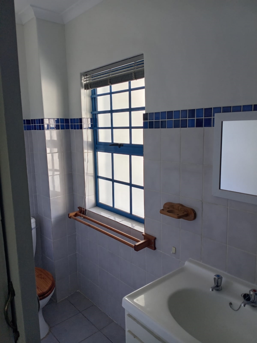 To Let 2 Bedroom Property for Rent in Dobson Western Cape